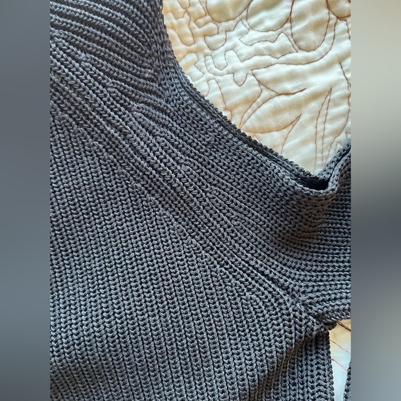 Aritzia Wilfred Black Knit Cut-out sleeve Mock-neck Top - Picture 9 of 14